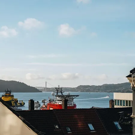 Dinbnb L Balcony & Sea Views L 800 M To Bryggen