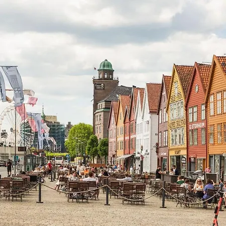 Apartment Dinbnb L Balcony & Sea Views L 800 M To Bryggen *
