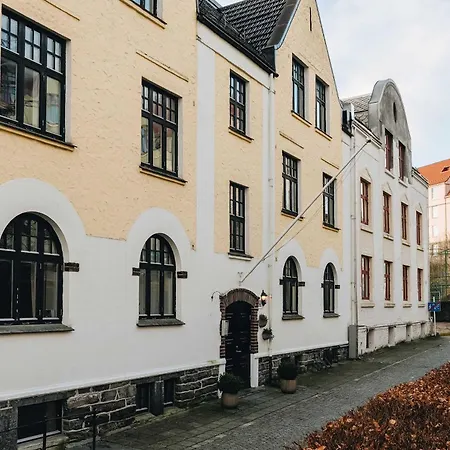 Dinbnb L Balcony & Sea Views L 800 M To Bryggen * 卑爾根