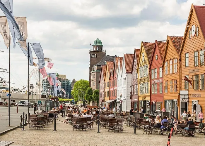 Appartement Dinbnb L Balcony & Sea Views L 800 M To Bryggen *